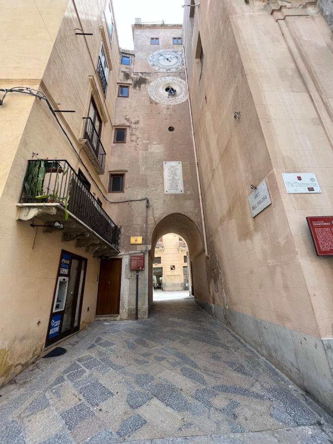 La Torre Dell'Orologio Apartament Lägenhet Trapani Exteriör bild
